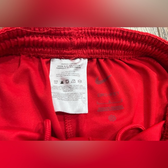 Nike Youth Logo Athletic Shorts, Red, Size Large 10-12 - Picture 3 of 4